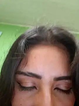 CAROLINE  07 online show from 10, 11, 2025