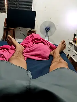 Snapshot of Lukas20cm-98 chatting on 24, 10, 2025 Lukas20cm-98 online show from 24, 10, 2025