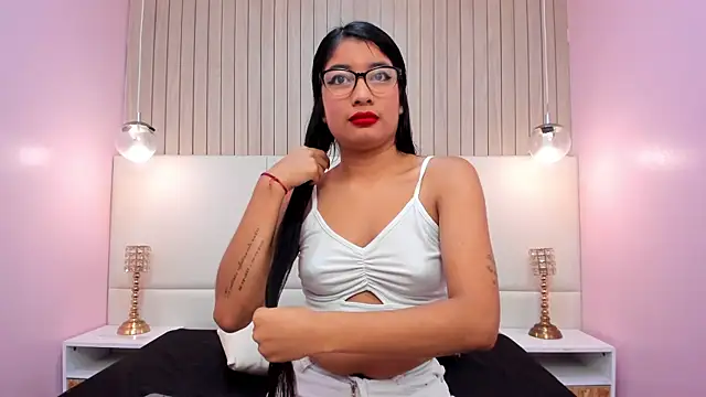 MelanyWayne  online show from 4, 5, 2026