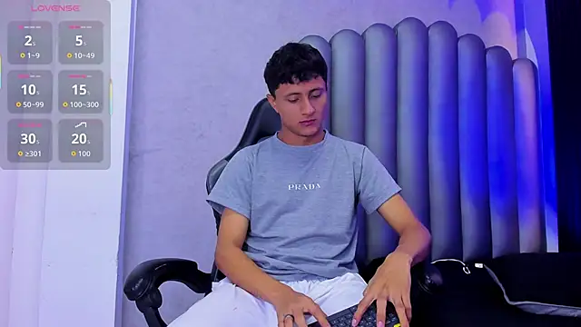  Leohot  online show from 26, 11, 2025