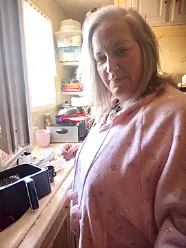 Feelineducentre online show from 12, 10, 2025