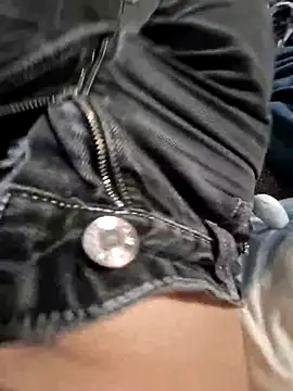 Leon-pervboy online show from 18, 2, 2026