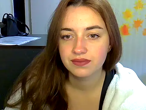 Snapshot of daniella_brun chatting on 20, 10, 2025 daniella brun online show from 20, 10, 2025