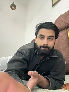 hottestboy03 online show from 4, 12, 2025