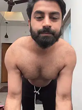 hottestboy03 online show from 18, 1, 2026