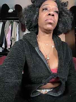 Snapshot of Kennady_Buxum_Goddess chatting on 23, 10, 2025 Kennady Buxum Goddess online show from 23, 10, 2025