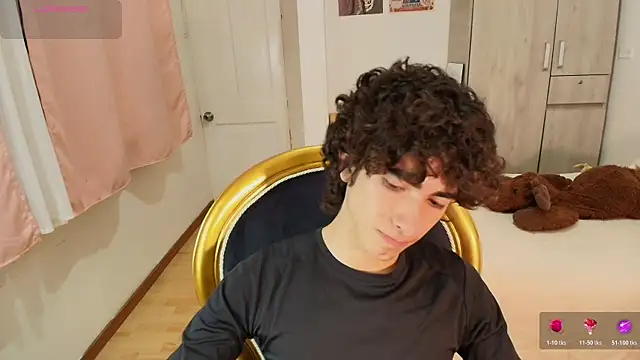 Nude Boy18 online show from 12, 11, 2025