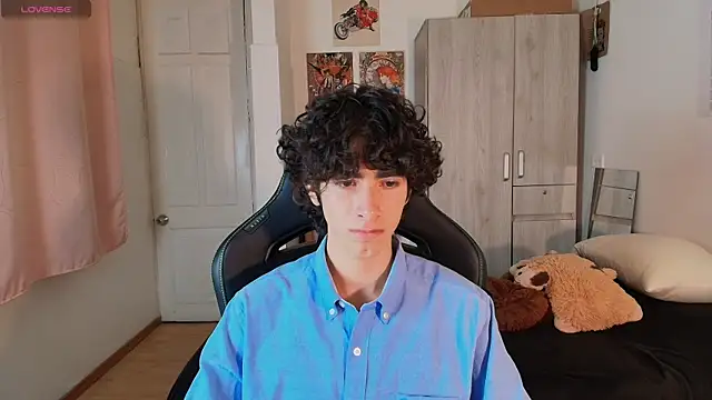 Nude Boy18 online show from 3, 5, 2026