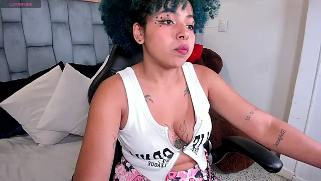 momo ayasse online show from 15, 9, 2025