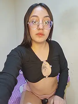 StefaniaFoxx  online show from 14, 5, 2026