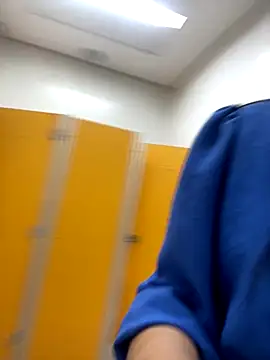 Snapshot of lucioliveira chatting on 6, 10, 2025 lucioliveira online show from 6, 10, 2025