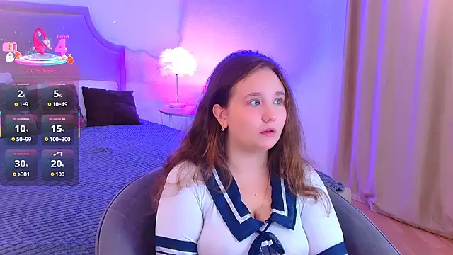 Snapshot of VelvetVixenCute chatting on 15, 9, 2025 VelvetVixenCute online show from 15, 9, 2025