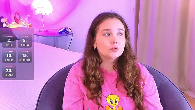 Snapshot of VelvetVixenCute chatting on 16, 10, 2025 VelvetVixenCute online show from 16, 10, 2025