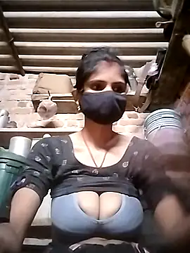 Joshi Love143 online show from 5, 12, 2025