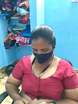 Snapshot of Tamil_Sweety chatting on 11, 9, 2025 Tamil Sweety online show from 11, 9, 2025