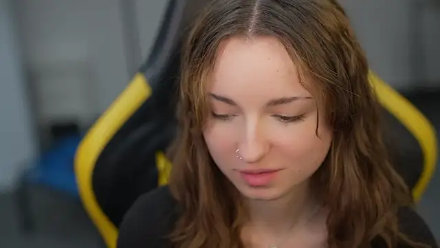 Snapshot of Adele_beauty chatting on 31, 3, 2026 Adele beauty online show from 31, 3, 2026