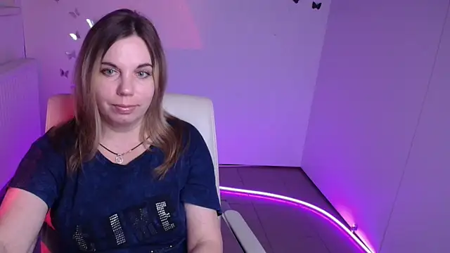 Snapshot of Jessica_Amore chatting on 7, 10, 2025 Jessica Amore online show from 7, 10, 2025