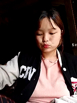 XoiXoi232 online show from 17, 11, 2025