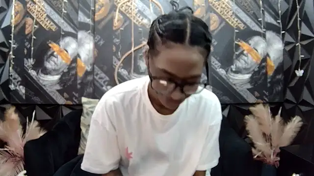 Lilmisbaddyxxx online show from 6, 10, 2025