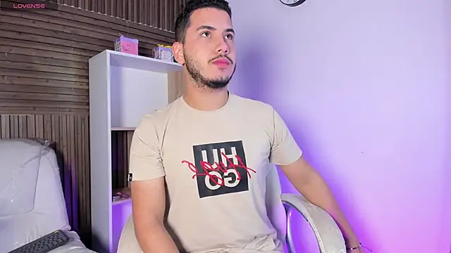 Axel grey  online show from 9, 10, 2025