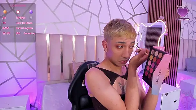 CYRUS TAY online show from 19, 4, 2026