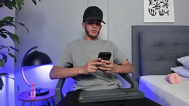 Tylerffoxx online show from 23, 5, 2026