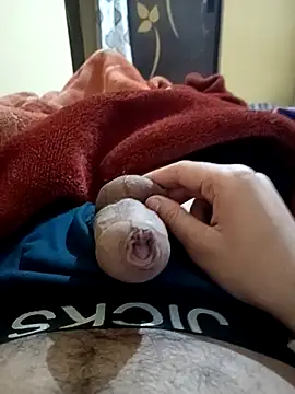 Snapshot of xerxusi chatting on 2, 11, 2025 xerxusi online show from 2, 11, 2025