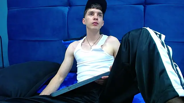 Snapshot of Jheampiiero chatting on 29, 9, 2025 Jheampiiero online show from 29, 9, 2025