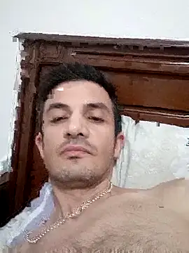 Snapshot of OGUZOZAN chatting on 15, 9, 2025 OGUZOZAN online show from 15, 9, 2025