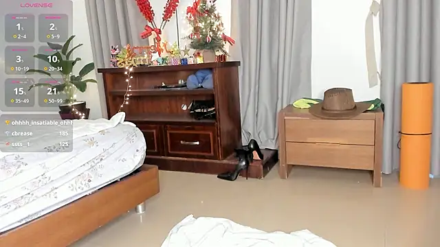 Amy Loveme online show from 3, 2, 2026