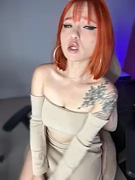 Snapshot of Alysson_LS chatting on 23, 10, 2025 Alysson LS online show from 23, 10, 2025