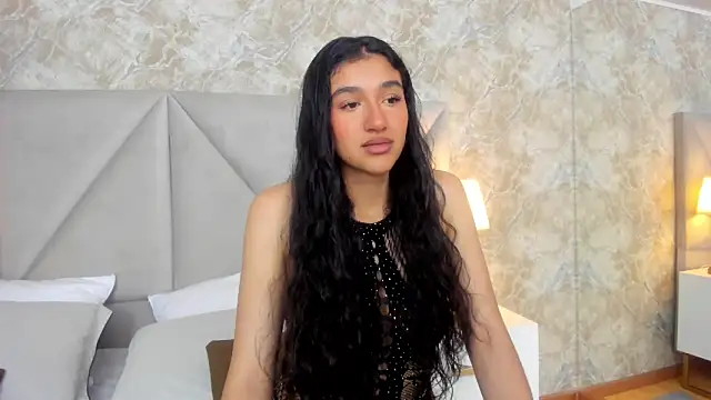 Snapshot of ValentiinaCruz chatting on 3, 11, 2025 ValentiinaCruz online show from 3, 11, 2025