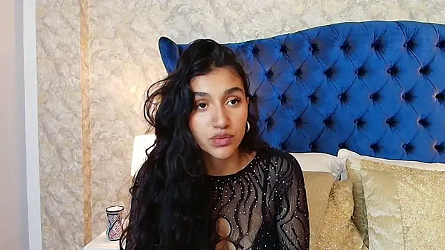 Snapshot of ValentiinaCruz chatting on 22, 11, 2025 ValentiinaCruz online show from 22, 11, 2025