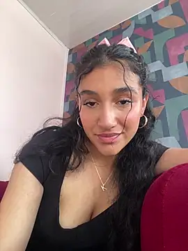 Snapshot of ValentiinaCruz chatting on 29, 11, 2025 ValentiinaCruz online show from 29, 11, 2025