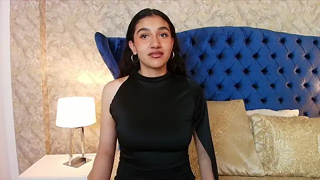 Snapshot of ValentiinaCruz chatting on 19, 12, 2025 ValentiinaCruz online show from 19, 12, 2025