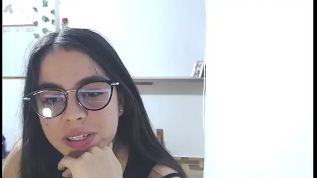 Snapshot of NatashaRose18 chatting on 1, 10, 2025 NatashaRose18 online show from 1, 10, 2025