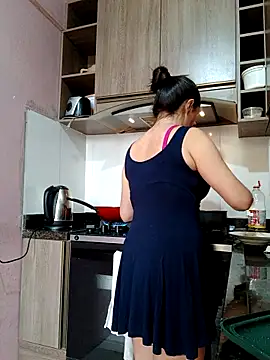 Snapshot of _SexyPetite_ chatting on 20, 9, 2025  SexyPetite  online show from 20, 9, 2025