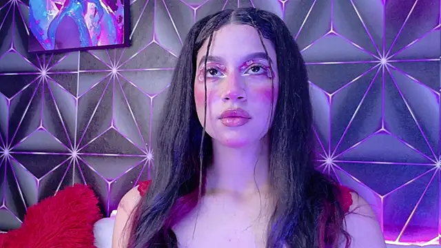 Megan Luxe online show from 4, 10, 2025