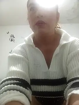 Snapshot of AddyStuart_ chatting on 18, 11, 2025 AddyStuart online show from 18, 11, 2025