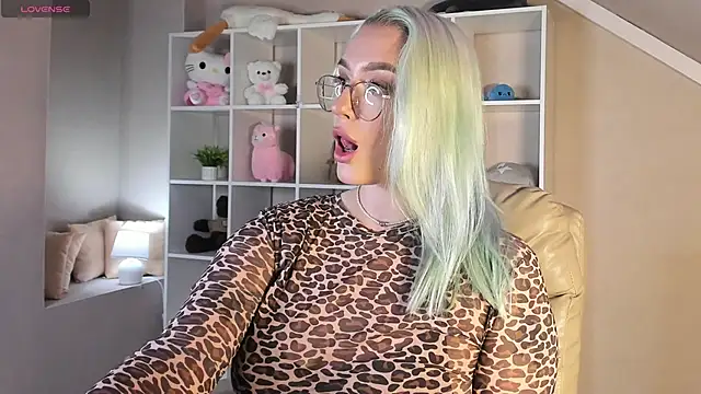 Snapshot of Vickie_Nelsson chatting on 17, 9, 2025 Vickie Nelsson online show from 17, 9, 2025