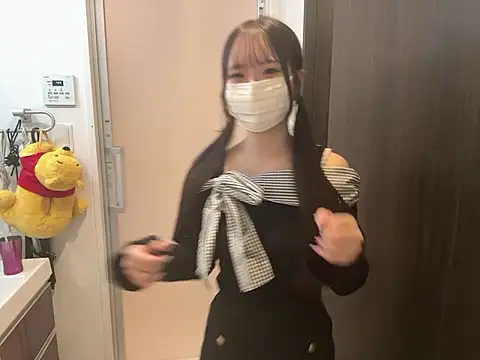 nano-da-u online show from 4, 11, 2025