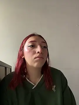 Snapshot of Paulina-Wells chatting on 18, 9, 2025 Paulina-Wells online show from 18, 9, 2025