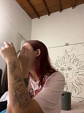 Snapshot of Paulina-Wells chatting on 20, 9, 2025 Paulina-Wells online show from 20, 9, 2025