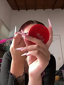 Snapshot of Paulina-Wells chatting on 1, 10, 2025 Paulina-Wells online show from 1, 10, 2025