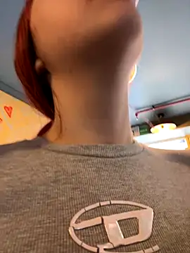 Snapshot of Paulina-Wells chatting on 23, 10, 2025 Paulina-Wells online show from 23, 10, 2025