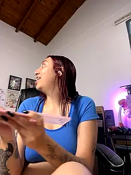 Snapshot of Paulina-Wells chatting on 23, 11, 2025 Paulina-Wells online show from 23, 11, 2025