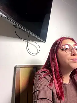 Snapshot of Paulina-Wells chatting on 5, 1, 2026 Paulina-Wells online show from 5, 1, 2026