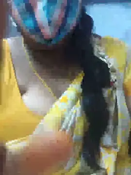 Snapshot of TAMIL_ELAKKIYA chatting on 12, 6, 2026 TAMIL ELAKKIYA online show from 12, 6, 2026
