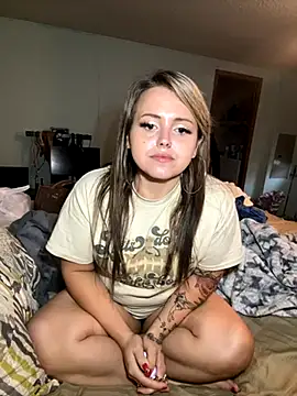 JuicyExxxperience online show from 28, 9, 2025