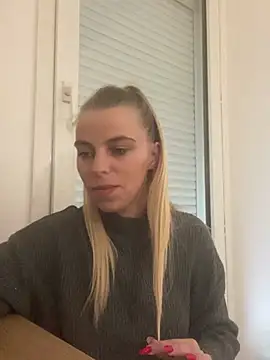 Snapshot of BrumeLove chatting on 14, 4, 2026 BrumeLove online show from 14, 4, 2026